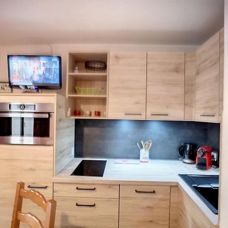 Les Menuires: 2 Pieces, 4 Pers, Pied Des Pistes, Parking Gratuit - Fr-1-178-100 Apartment Saint-Martin-de-Belleville Bagian luar foto